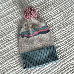 Kids beanie with Pom Pom Patagonia brand
